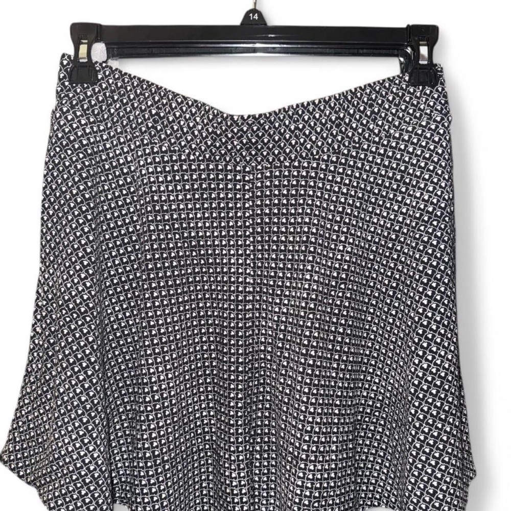 LOFT Chic Black and White Patterned Skirt